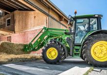 Homlokrakodók John Deere 623M