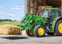 Homlokrakodók John Deere 623R