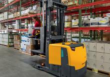 Horizontál kommisiózó targoncák Jungheinrich EKS 314 (Short Chassis)