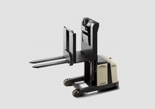 Horizontál kommisiózó targoncák Crown LP 3520-1.0