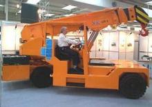 Ipari mobildaruk Valla 250 E 
