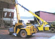 Ipari mobildaruk Escorts F 15