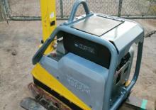 Kétirányú vibrolapok Wacker DPU 2430 F