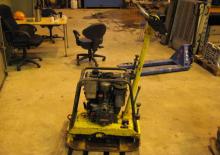 Kétirányú vibrolapok Wacker DPU 2450 H