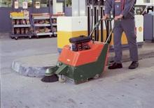 Kézi vezérlésű seprők Hako Hamster 700 E