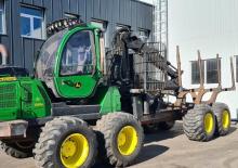 Kiközelítők John Deere 1210 E IT4