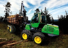 Kiközelítők John Deere 1210 E