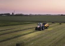 Kockabálázók New Holland BB 890 PC Plus
