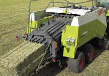 Kockabálázók Claas Quadrant 2100 RC