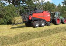 Kockabálázók Kuhn SB 890