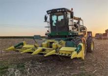 Kombájn kukoricaasztalok John Deere 445