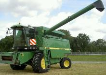 Kombájnok John Deere 2254