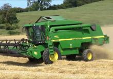 Kombájnok John Deere 2264 HM