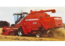 Kombájnok Massey Ferguson 560