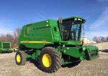 Kombájnok John Deere 9560 HM