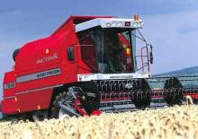 Kombájnok Massey Ferguson Activa 7242