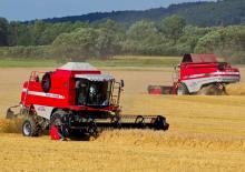Kombájnok Massey Ferguson Activa 7245 S