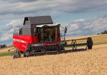 Kombájnok Massey Ferguson Activa S 7345 