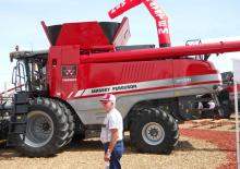 Kombájnok Massey Ferguson Delta 9560
