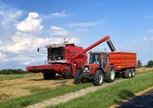 Kombájnok Massey Ferguson MF 38
