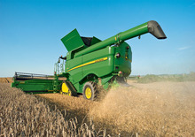 Kombájnok John Deere S 670