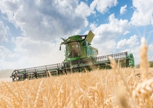 Kombájnok John Deere S780 