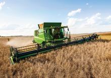 Kombájnok John Deere T 560 i