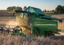 Kombájnok John Deere W 540 HM