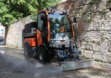 Kommuniális traktorok - elülső felfüggesztéssel Holder C 65 SC