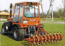 Kommuniális traktorok - elülső felfüggesztéssel Holder C 770 H