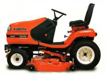 Kommuniális traktorok - elülső felfüggesztéssel Kubota G 2160
