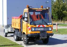 Kommuniális traktorok - elülső felfüggesztéssel Multicar M 26