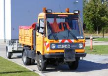 Kommuniális traktorok - elülső felfüggesztéssel Multicar M 26