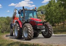 Kommuniális traktorok - elülső felfüggesztéssel Massey Ferguson MF 6475