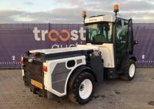 Kommuniális traktorok - elülső felfüggesztéssel Multihog MXC 75