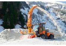 Kommuniális traktorok - elülső felfüggesztéssel Holder S 1090