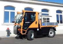 Kommuniális traktorok - elülső felfüggesztéssel Ladog T 1250