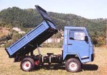 Kommuniális traktorok - elülső felfüggesztéssel Camisa TR 4800