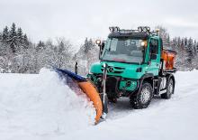 Kommuniális traktorok - elülső felfüggesztéssel Unimog U 427