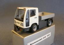 Kommuniális traktorok - elülső felfüggesztéssel Kommobil UX 100 H