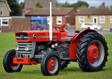 2WD traktorok Massey Ferguson 135