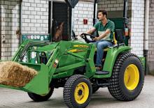Kompakt kommunális traktorok John Deere 3520