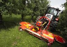 Kompakt kommunális traktorok Steyr 4095 Kompakt Hilo Profi