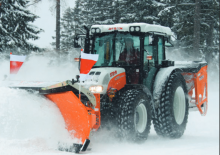 Kompakt kommunális traktorok Steyr 4095 Kompakt K