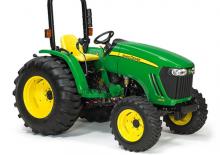 Kompakt kommunális traktorok John Deere 4105