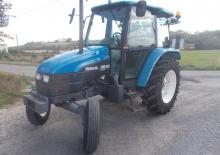 Kompakt kommunális traktorok New Holland 4635