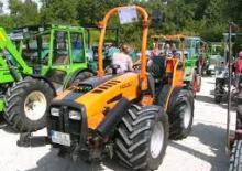 Kompakt kommunális traktorok Holder F 560