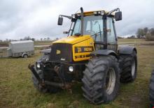 Kompakt kommunális traktorok JCB Fastrac 2135 - 4WS