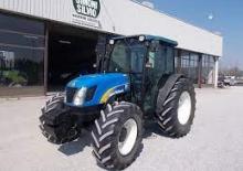Kompakt kommunális traktorok New Holland TN95DA