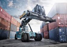 Konténerrakodó targoncák Konecranes 2216 TC3